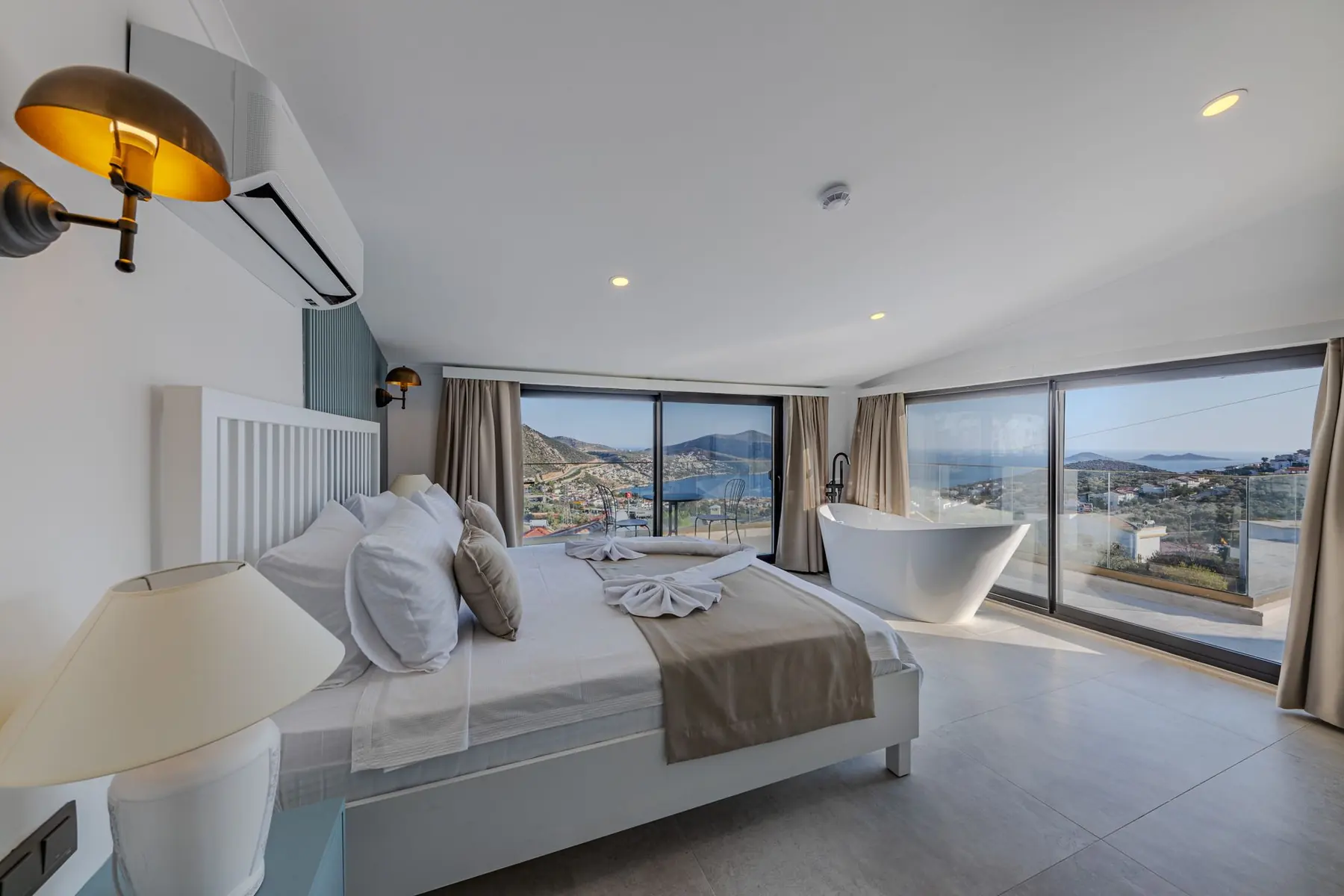 Signature Suite